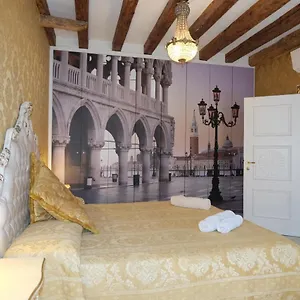 Appartamento La Residenza Di Carlo Close To Piazza San Marco, Venezia